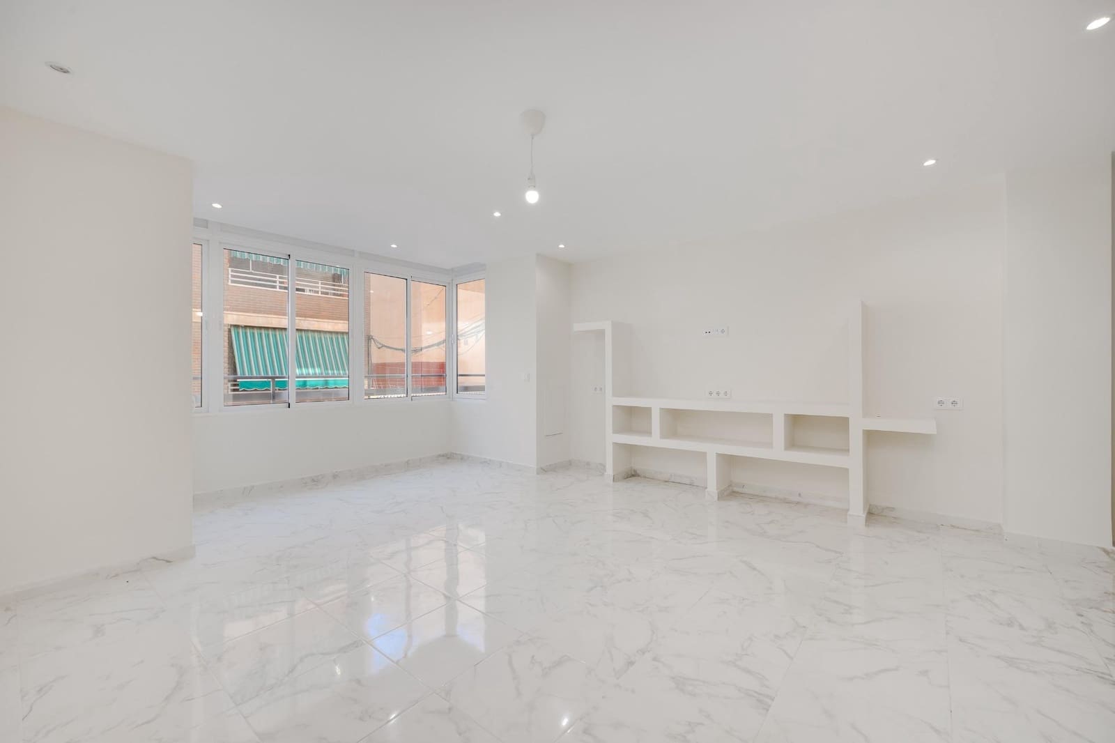 3 chambre Appartement à vendre à Torrevieja - 229 000 € (Ref: 9849621)