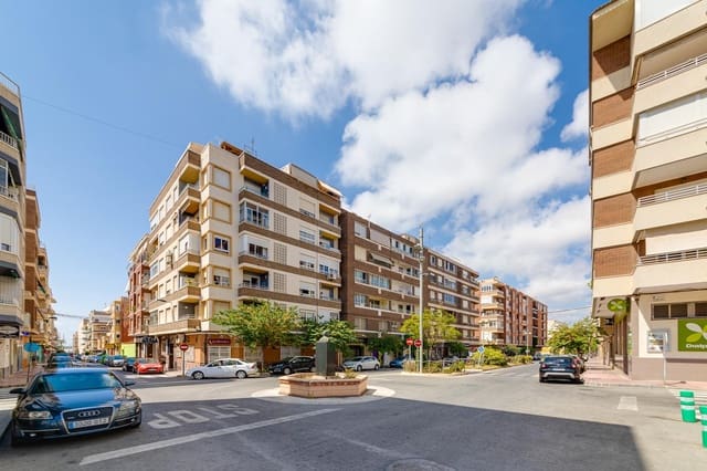 3 chambre Appartement à vendre à Centro, Torrevieja - 229 000 € (Ref: 9849621)