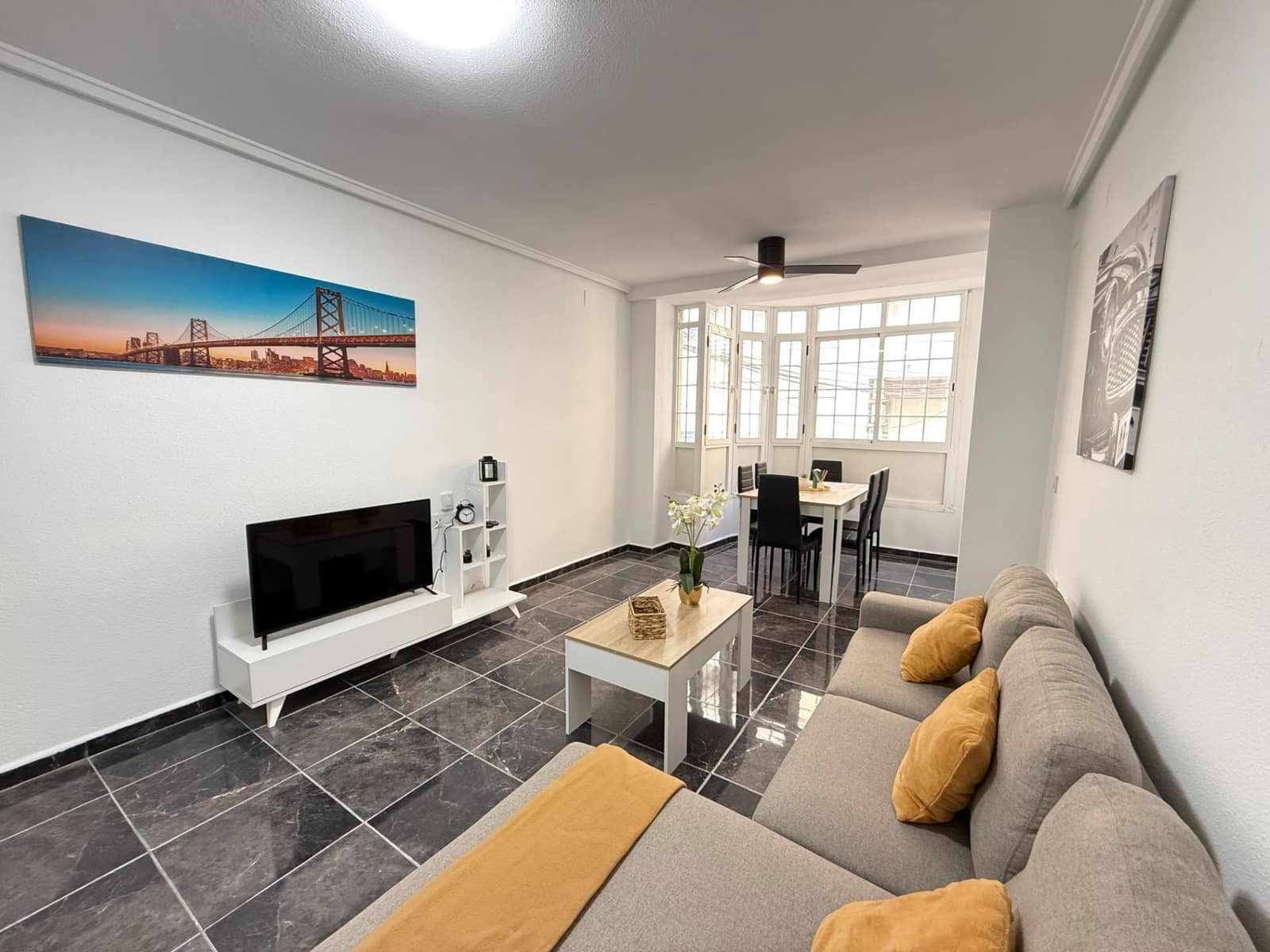 3 bedroom Apartment for sale in Torrevieja - € 164,900 (Ref: 9851949)