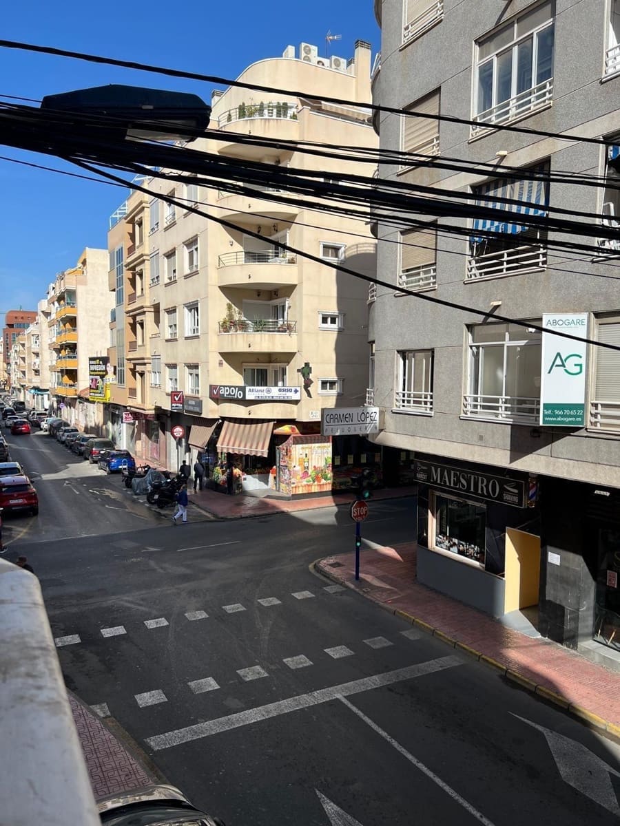 3 bedroom Apartment for sale in Torrevieja - € 164,900 (Ref: 9851949)