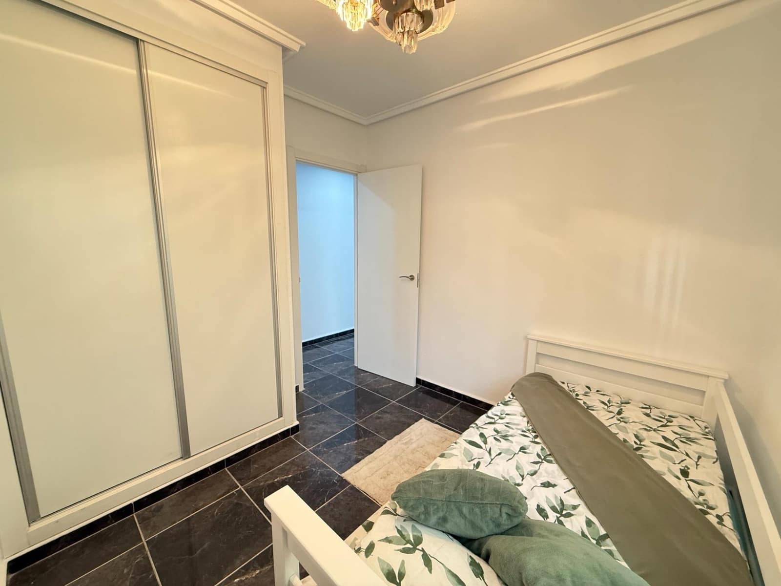 3 bedroom Apartment for sale in Torrevieja - € 164,900 (Ref: 9851949)