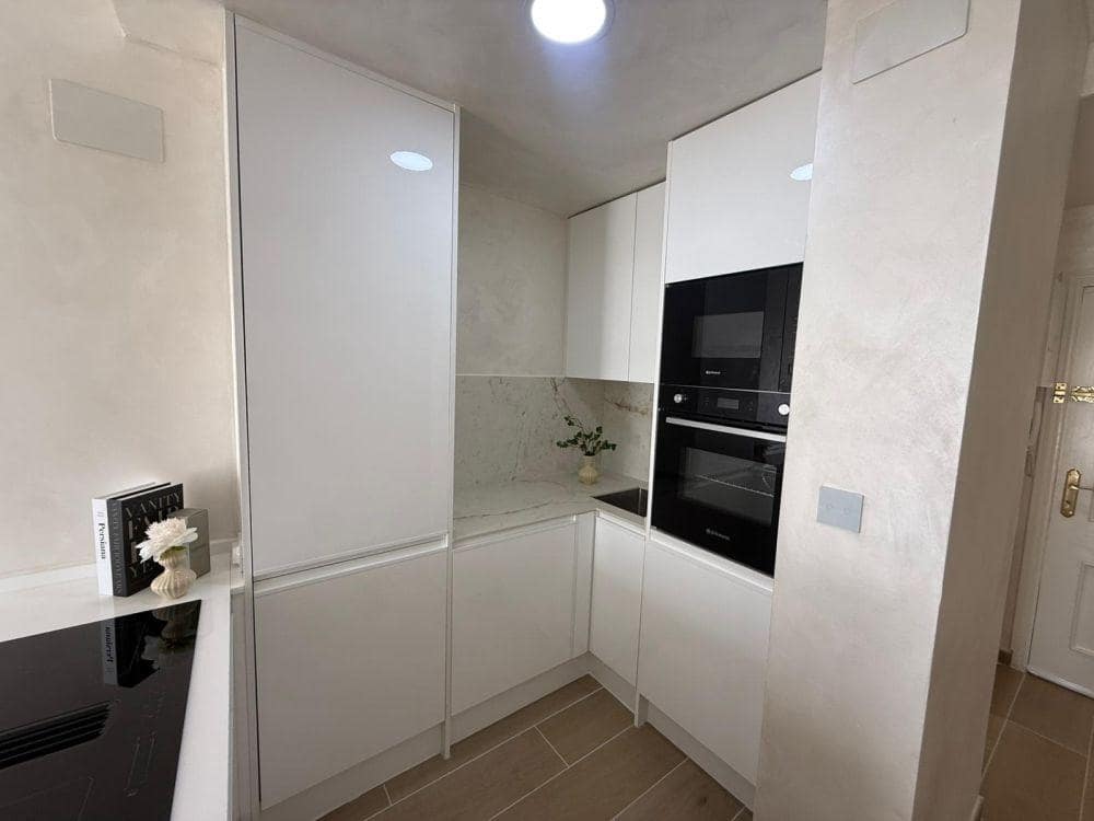 2 quarto Penthouse para venda em Torrevieja com piscina - 159 995 € (Ref: 9855677)