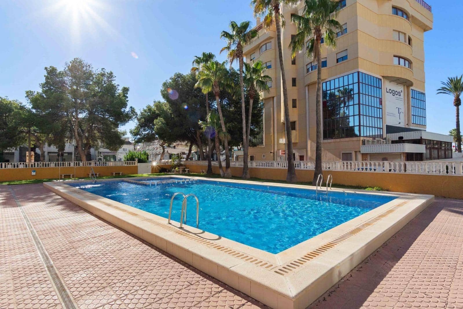 1 bedroom Apartment for sale in Punta Prima with pool - € 125,000 (Ref: 9868815)