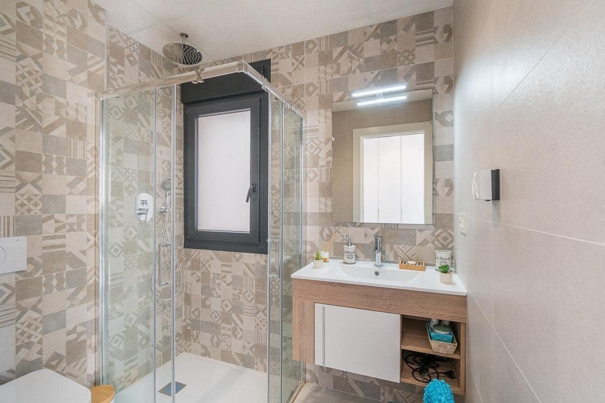 2 sovrum Takvåning till salu i Orihuela Costa med pool garage - 255 000 € (Ref: 9879016)