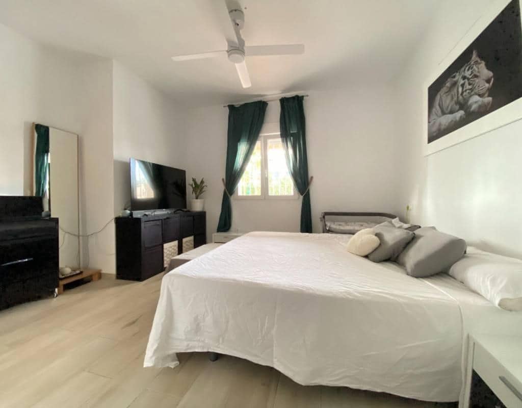 3 camera da letto Villa in vendita in Torrevieja con piscina - 440.000 € (Rif: 9885020)