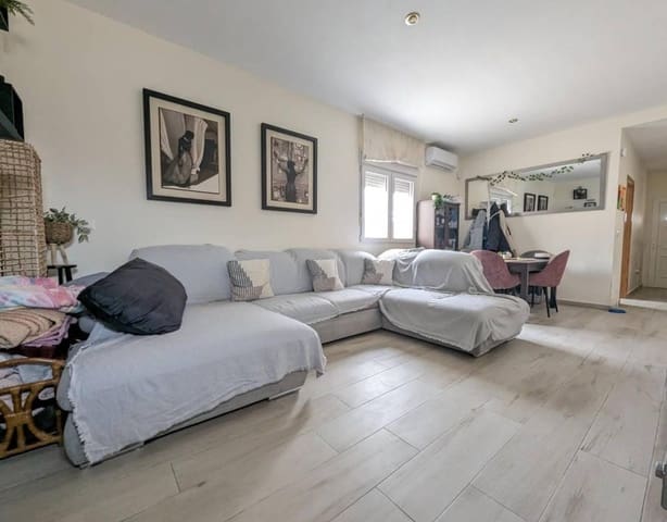 3 camera da letto Villa in vendita in El Chaparral - La Siesta - La Torreta, Torrevieja con piscina - 440.000 € (Rif: 9885020)