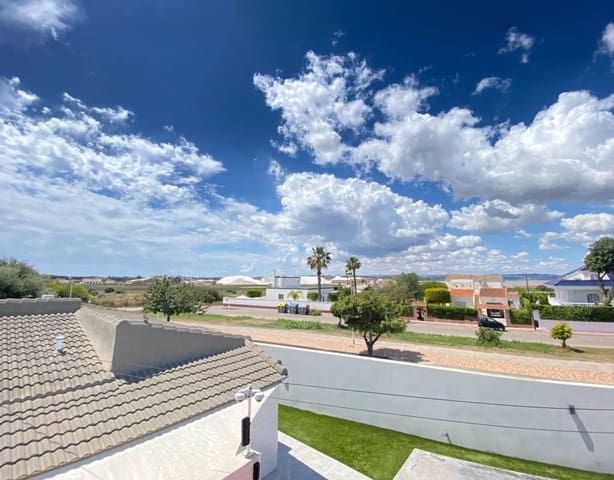 3 camera da letto Villa in vendita in El Chaparral - La Siesta - La Torreta, Torrevieja con piscina - 440.000 € (Rif: 9885020)