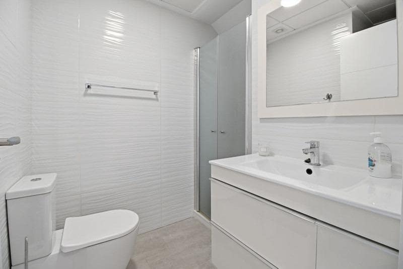 Adosado de 3 habitaciones en Torrevieja en venta - 329.000 € (Ref: 9894078)