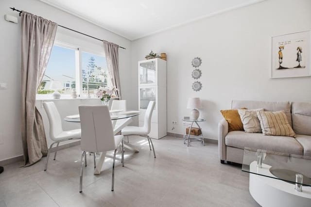 Adosado de 3 habitaciones en Los Balcones - Los Altos, Torrevieja en venta - 329.000 € (Ref: 9894078)