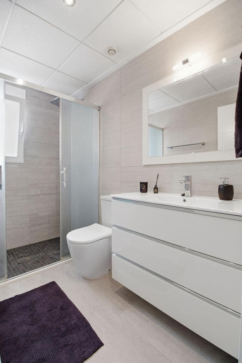 Adosado de 3 habitaciones en Torrevieja en venta - 329.000 € (Ref: 9894078)