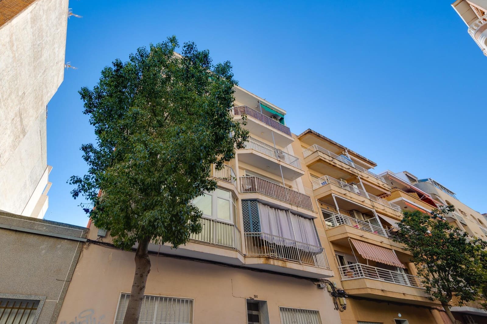 3 soveværelse Lejlighed til salg i Torrevieja - € 220.000 (Ref: 9900952)