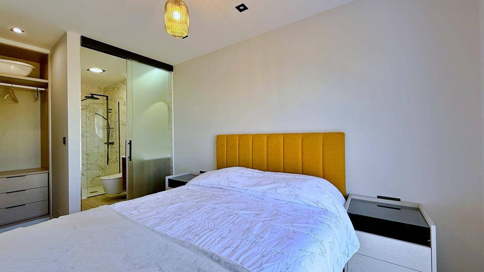 2 sypialnia Penthouse na sprzedaż w Orihuela Costa z basenem garażem - 379 000 € (Ref: 9938373)