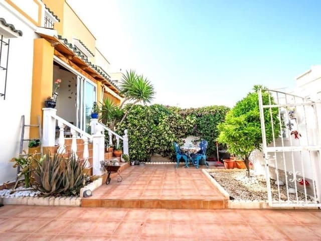 3 soveværelse Rækkehus til salg i La Florida, Orihuela med swimmingpool - € 199.950 (Ref: 9940343)