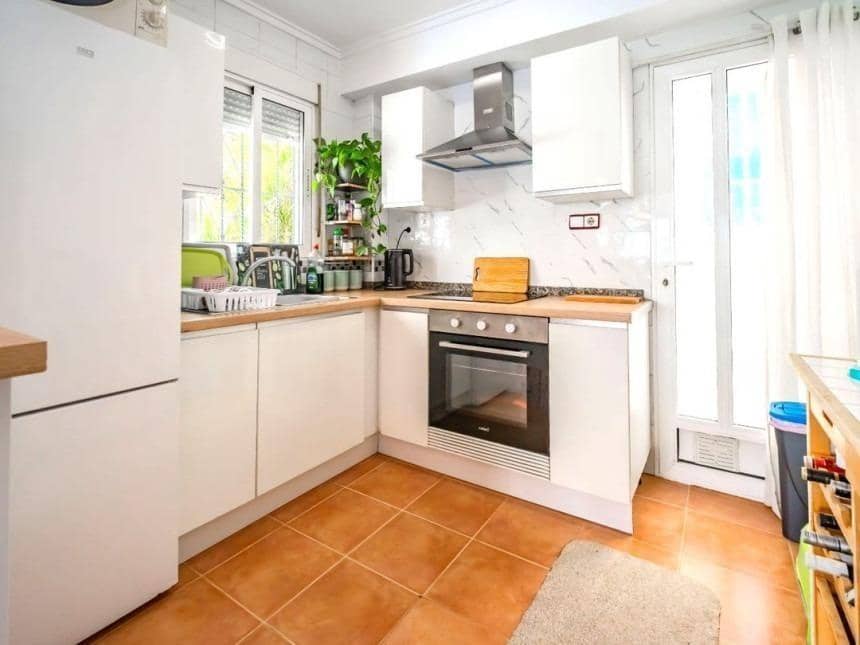 3 soveværelse Rækkehus til salg i La Florida med swimmingpool - € 199.950 (Ref: 9940343)