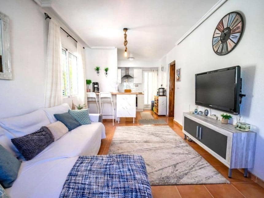 3 soveværelse Rækkehus til salg i La Florida med swimmingpool - € 199.950 (Ref: 9940343)