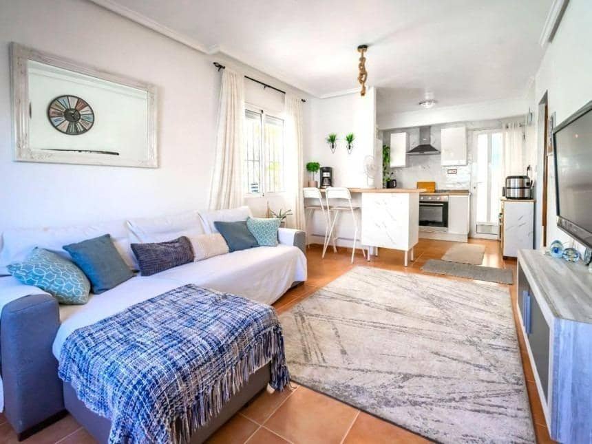 3 soveværelse Rækkehus til salg i La Florida med swimmingpool - € 199.950 (Ref: 9940343)