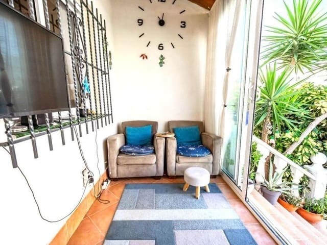 3 soveværelse Rækkehus til salg i La Florida, Orihuela med swimmingpool - € 199.950 (Ref: 9940343)