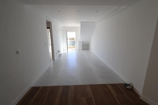 2 soveværelse Penthouse til salg i Cabo Roig, Orihuela med garage - € 239.000 (Ref: 9949976)