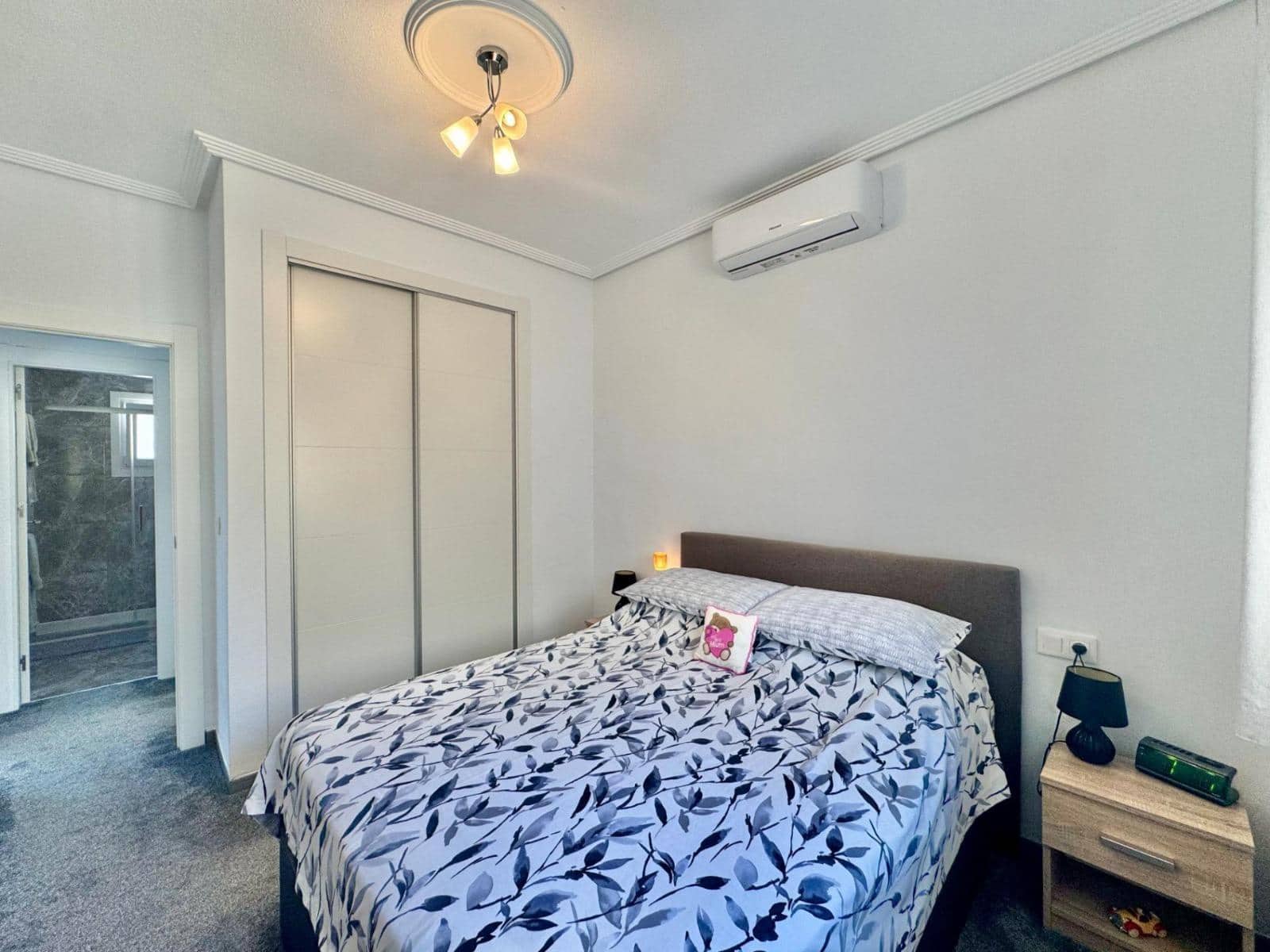 2 slaapkamer Villa te koop in Orihuela met zwembad garage - € 245.000 (Ref: 9965466)