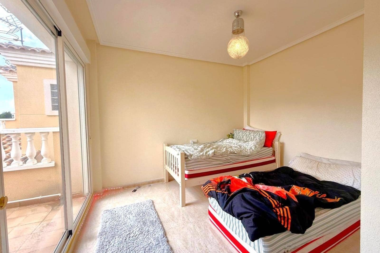 Chalet de 3 habitaciones en Orihuela Costa en venta - 339.000 € (Ref: 9977473)