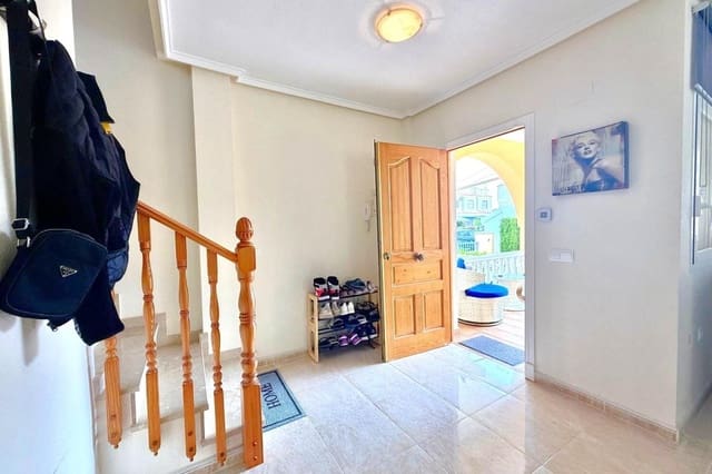 3 soveværelse Villa til salg i Villamartín - Las Filipinas, Orihuela - € 339.000 (Ref: 9977473)