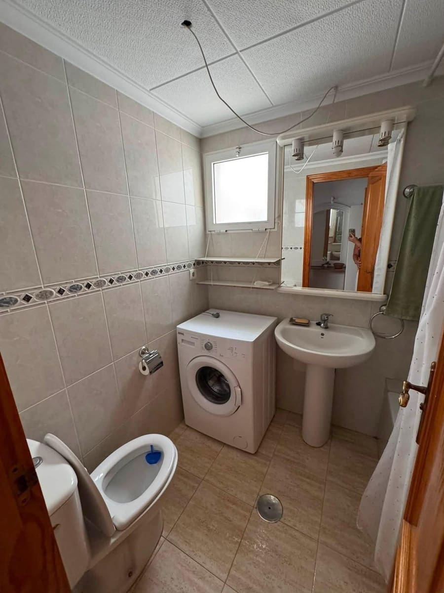 2 makuuhuone Huoneisto myytävänä paikassa Torrevieja mukana uima-altaan - 145 000 € (Ref: 9985124)