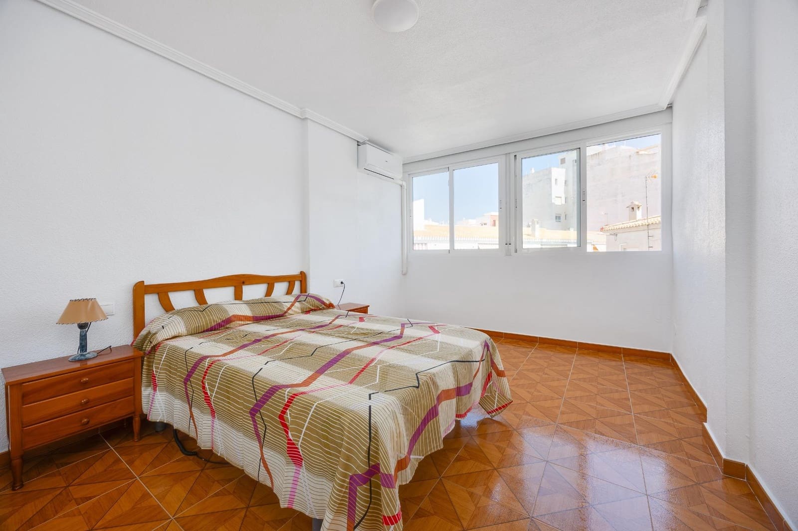 3 soverom Leilighet til salgs i Torrevieja med garasje - € 225 000 (Ref: 9995860)