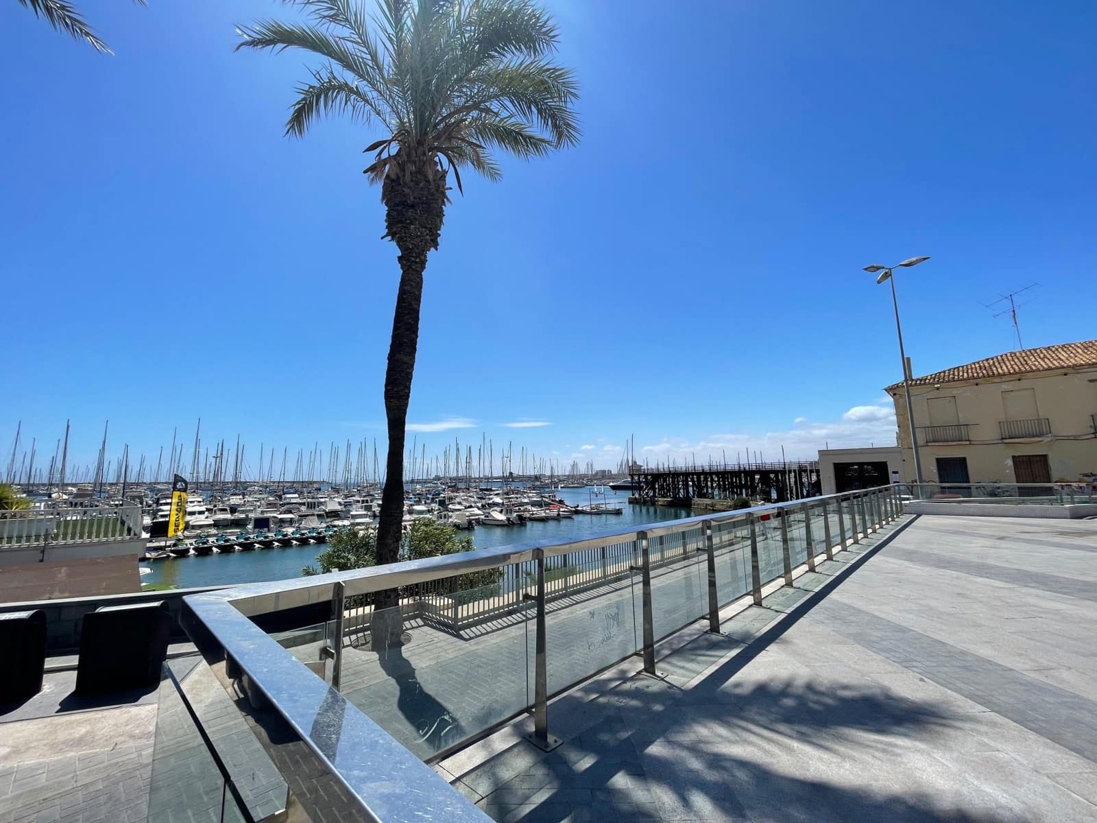 Gewerbe zu verkaufen in Torrevieja - 190.000 € (Ref: 8567773)