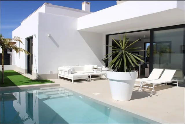 3 soveværelse Villa til salg i Mar de Cristal, Cartagena med swimmingpool - € 435.000 (Ref: 8598077)