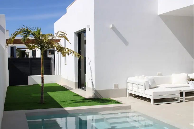 3 bedroom Villa for sale in Mar de Cristal with pool - € 435,000 (Ref: 8598077)