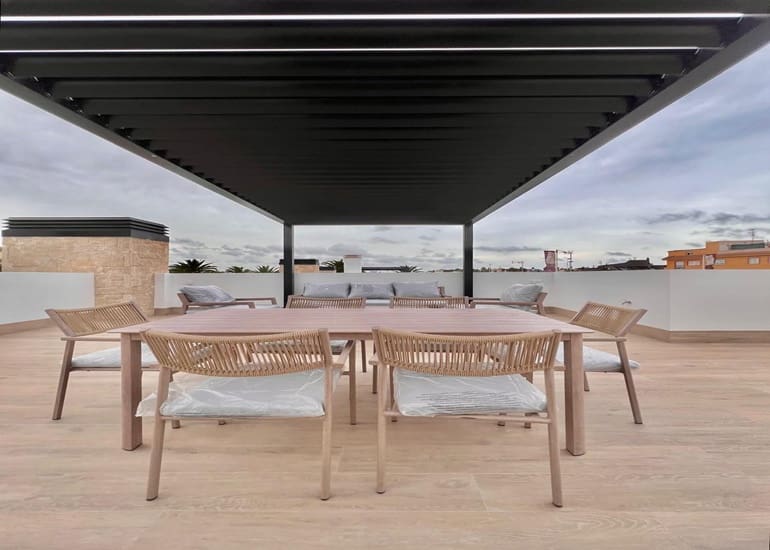 Chalet de 3 habitaciones en San Pedro del Pinatar en venta con piscina - 419.950 € (Ref: 8755124)