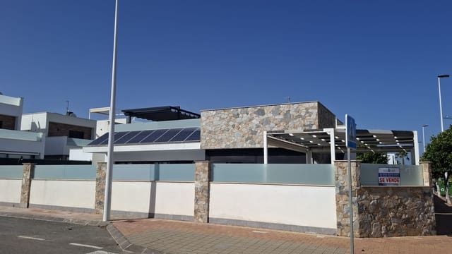 3 makuuhuone Huvila myytävänä paikassa Lo Pagan, San Pedro del Pinatar mukana uima-altaan - 550 000 € (Ref: 8961120)