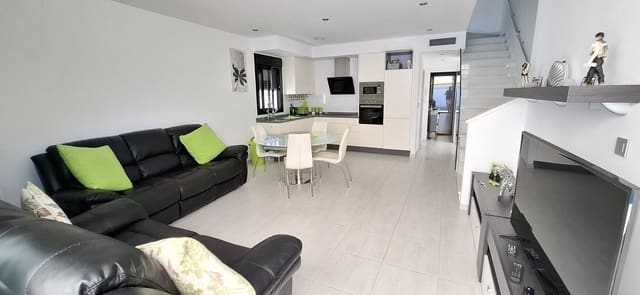 3 soveværelse Villa til salg i Lo Pagan, San Pedro del Pinatar med swimmingpool - € 379.900 (Ref: 9129445)