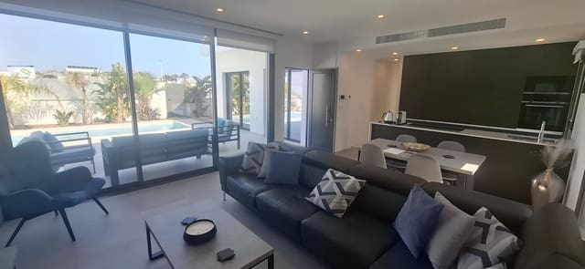 3 makuuhuone Huvila myytävänä paikassa Santiago de la Ribera, San Javier mukana uima-altaan - 575 000 € (Ref: 9726280)