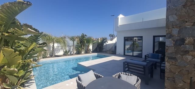 3 makuuhuone Huvila myytävänä paikassa Santiago de la Ribera, San Javier mukana uima-altaan - 575 000 € (Ref: 9726280)