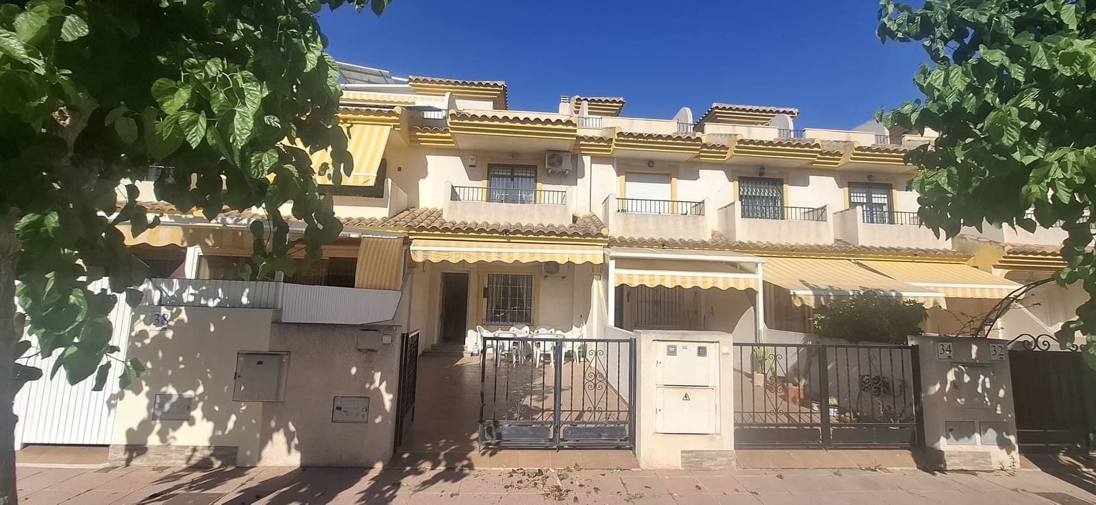 3 Zimmer Haus zu verkaufen in Santiago de la Ribera mit Pool - 189.500 € (Ref: 9895701)