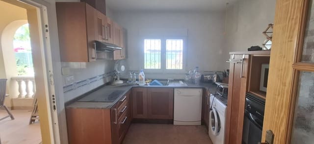 4 soverom Villa til salgs i Gea y Truyols, Murcia by - € 189 900 (Ref: 9996573)