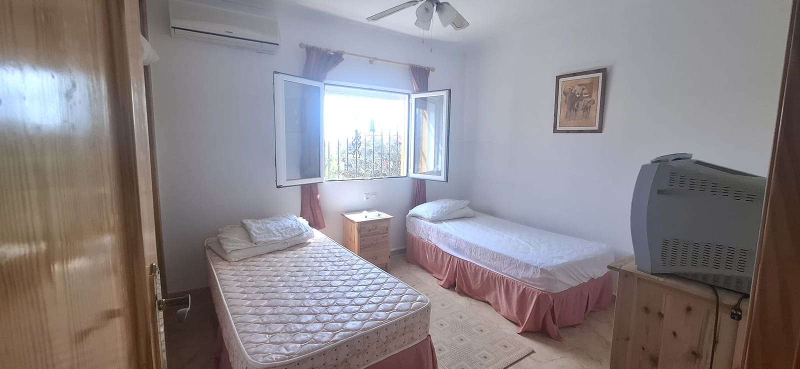 4 soverom Villa til salgs i Gea y Truyols - € 189 900 (Ref: 9996573)