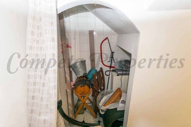 5 bedroom Townhouse for sale in Archez - € 139,680 (Ref: 10001227)