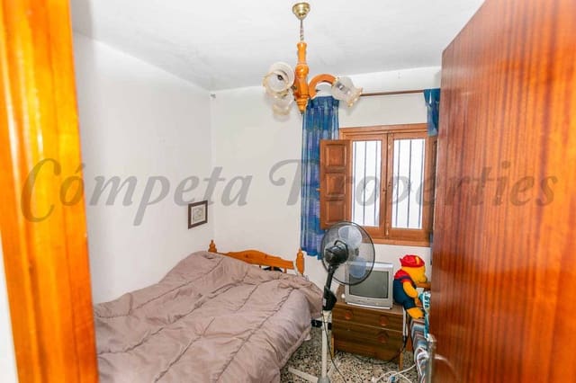 5 bedroom Townhouse for sale in Archez - € 139,680 (Ref: 10001227)