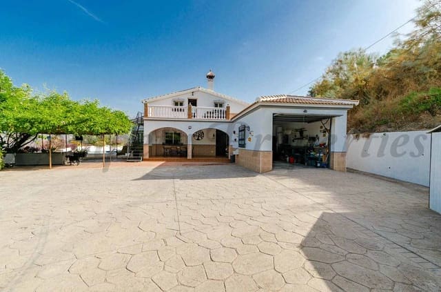 4 Zimmer Finca/Landgut zu verkaufen in Sayalonga mit Pool Garage - 480.000 € (Ref: 10004314)