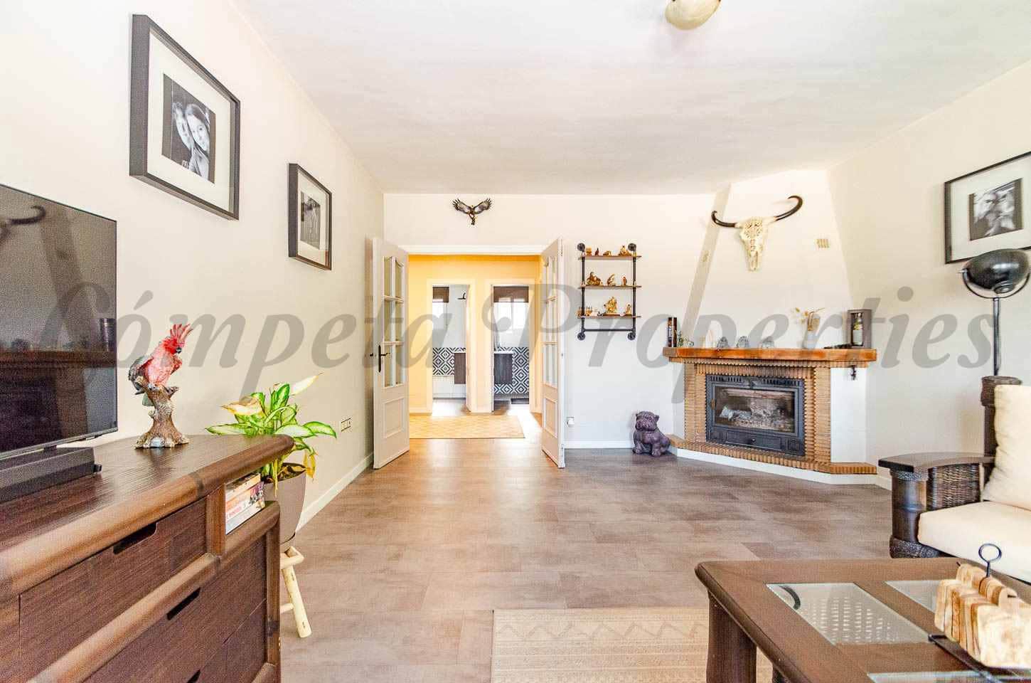 4 Zimmer Finca/Landgut zu verkaufen in Sayalonga mit Pool Garage - 480.000 € (Ref: 10004314)