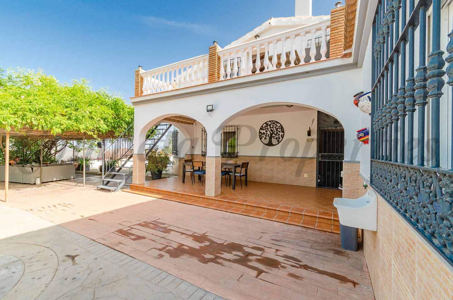 4 Zimmer Finca/Landgut zu verkaufen in Sayalonga mit Pool Garage - 480.000 € (Ref: 10004314)