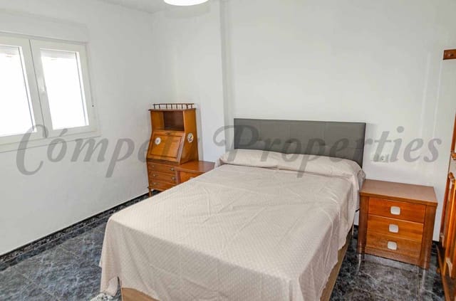 1 Zimmer Apartment zu vermieten in Cómpeta mit Garage - 530 € (Ref: 10004691)