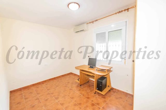 3 chambre Finca/Maison de Campagne à vendre à Cómpeta avec piscine garage - 362 000 € (Ref: 10007685)