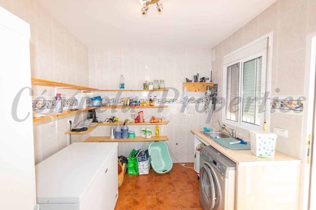 3 chambre Finca/Maison de Campagne à vendre à Cómpeta avec piscine garage - 362 000 € (Ref: 10007685)