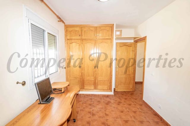 3 chambre Finca/Maison de Campagne à vendre à Cómpeta avec piscine garage - 362 000 € (Ref: 10007685)