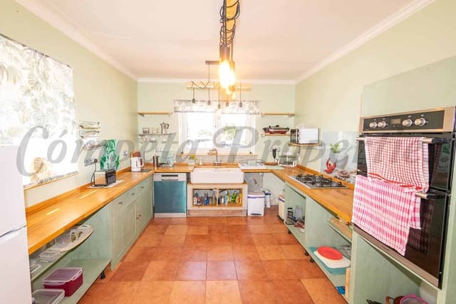 3 chambre Finca/Maison de Campagne à vendre à Cómpeta avec piscine garage - 362 000 € (Ref: 10007685)
