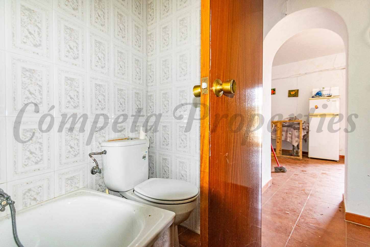 2 chambre Finca/Maison de Campagne à vendre à Torrox avec piscine - 190 000 € (Ref: 10012133)