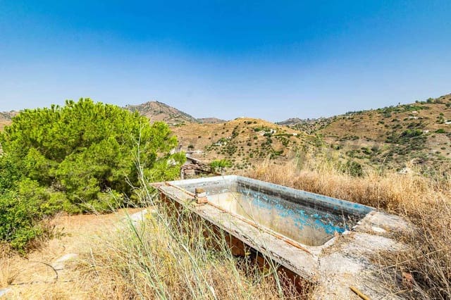 2 chambre Finca/Maison de Campagne à vendre à Torrox avec piscine - 190 000 € (Ref: 10012133)